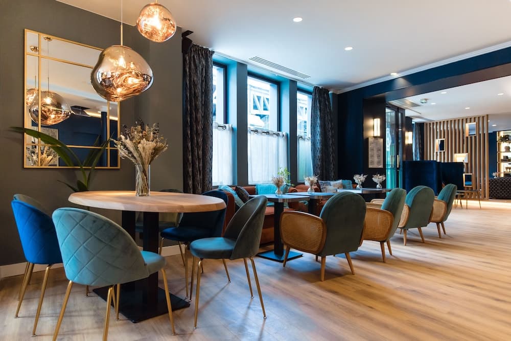 Hotel Bleu de Grenelle - Tour Eiffel — 7