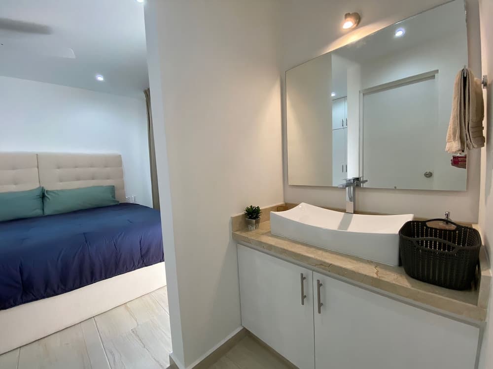 Blue Luxury Kukulkan — 14