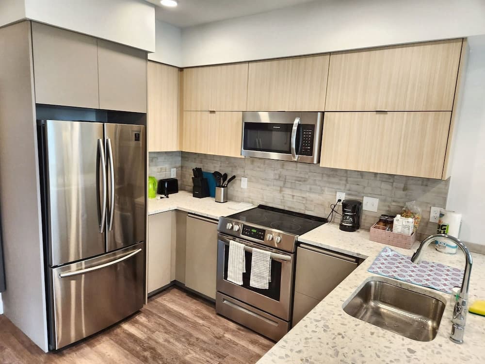 StaysPro - GORGEOUS Hollywood Living Los Angeles — 11