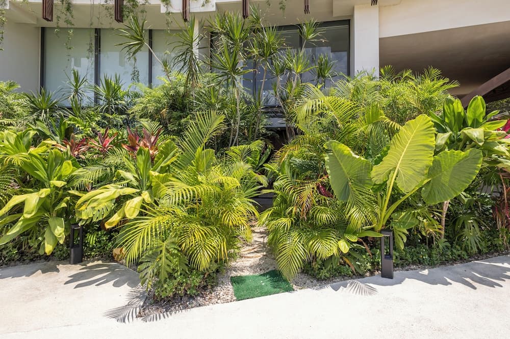 Mistiq Gardens — 25