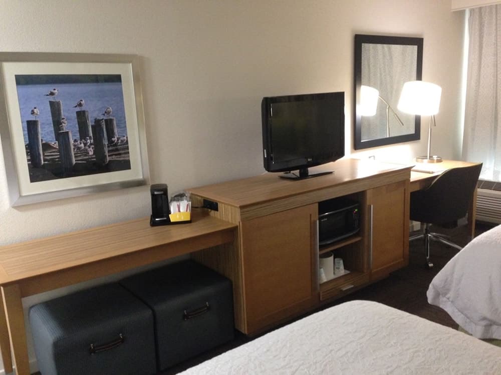 Hampton Inn Tampa/Rocky Point-Airport — 6