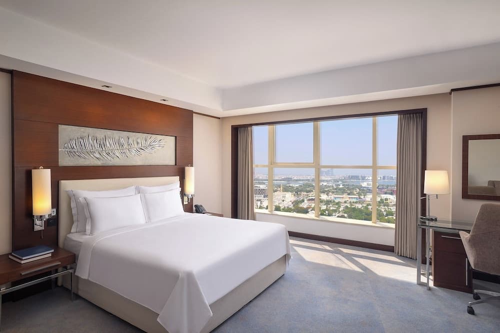 Grand Millennium Dubai — 11