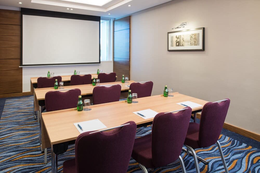Four Points by Sheraton Bur Dubai — 7