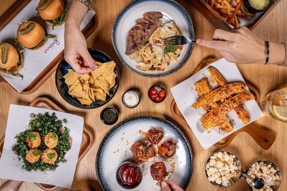 Moxy Bangkok Ratchaprasong — 15