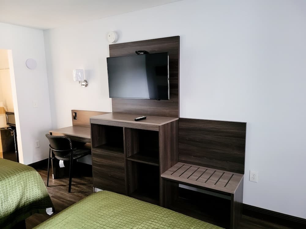 East Lake Locanda — 2