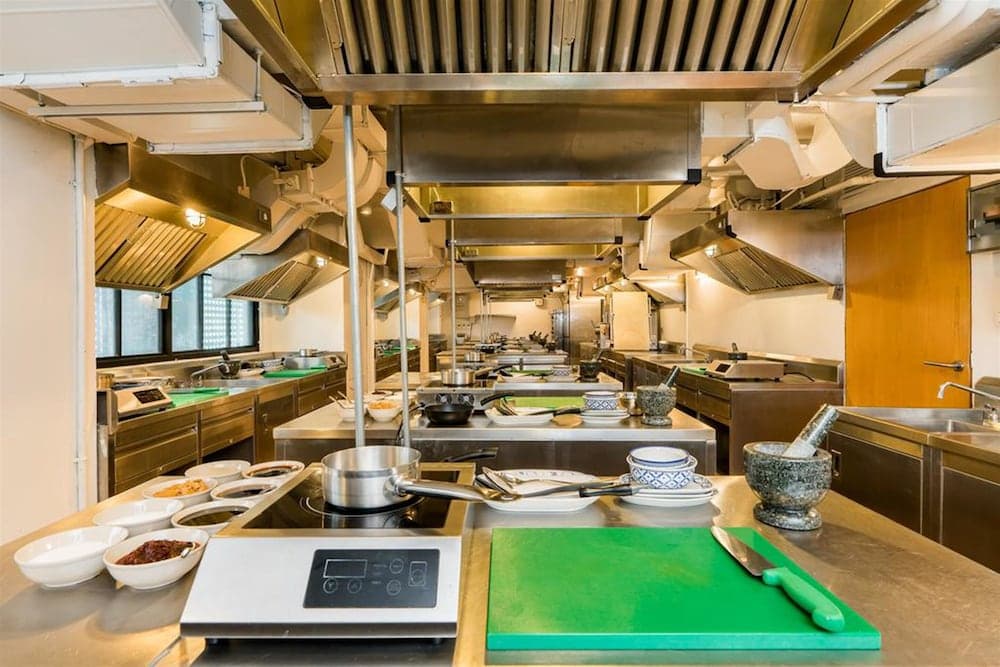 Akara Hotel Bangkok — 24