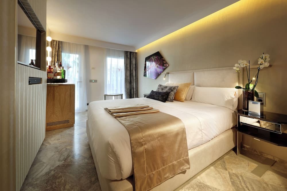 Ushuaïa Ibiza Beach Hotel - Solo Adultos - Entrada al Club Incluida — 5