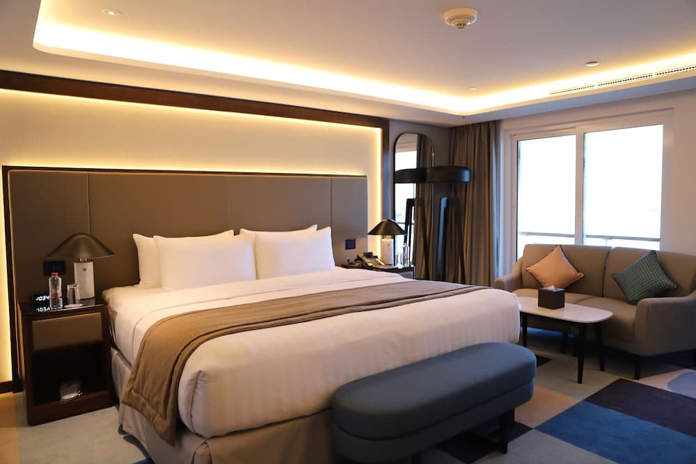Hotel Queen Elizabeth 2 by Accor — 9