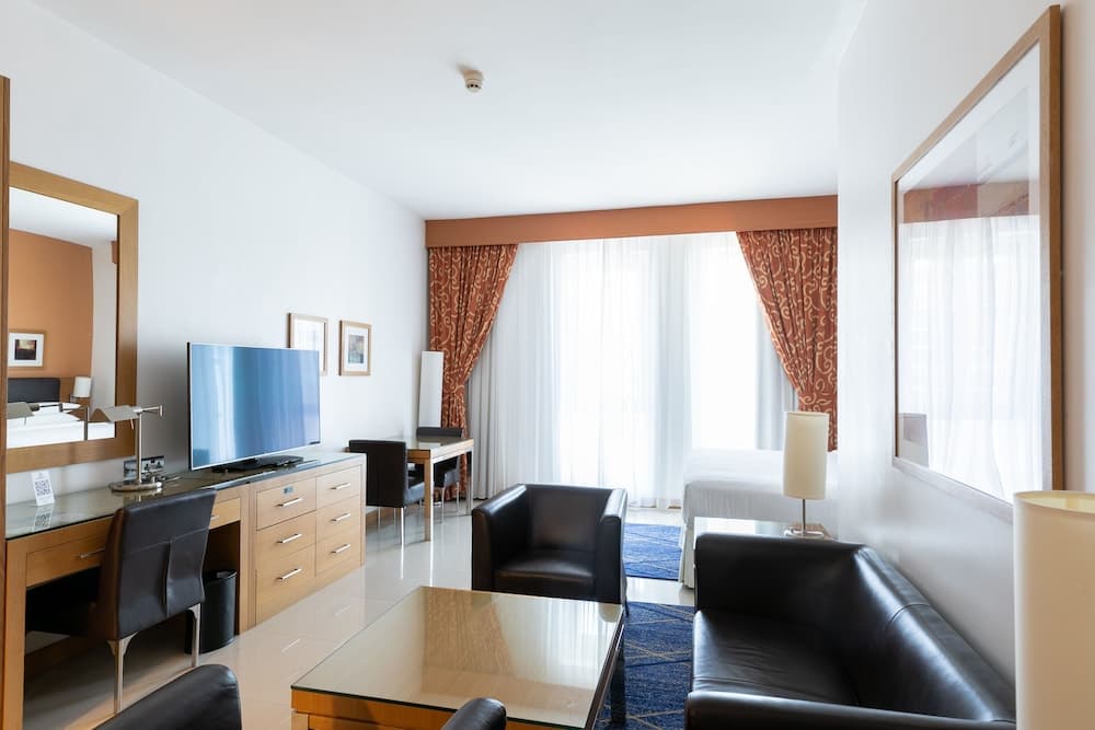 Four Points by Sheraton Bur Dubai — 19