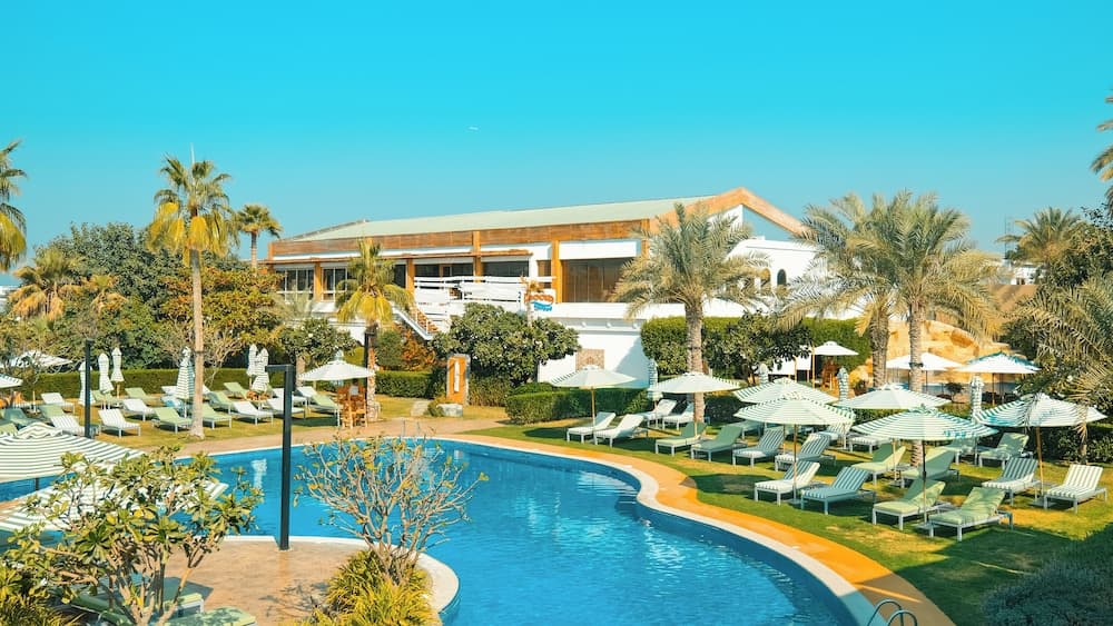 Dubai Marine Beach Resort & Spa — 7
