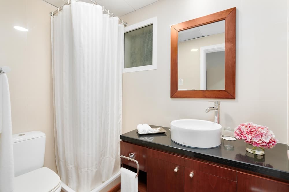 Golden Sands Hotel & Residences — 17