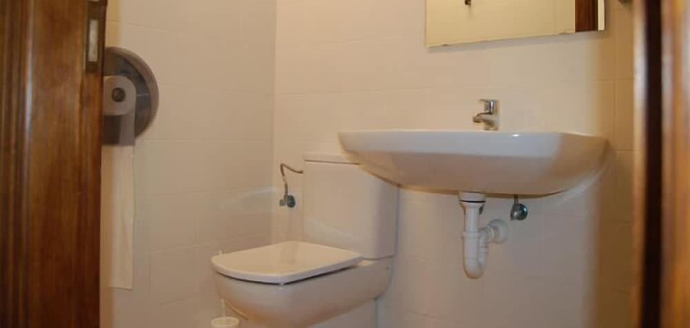 Youth Hostel Central Palma — 9