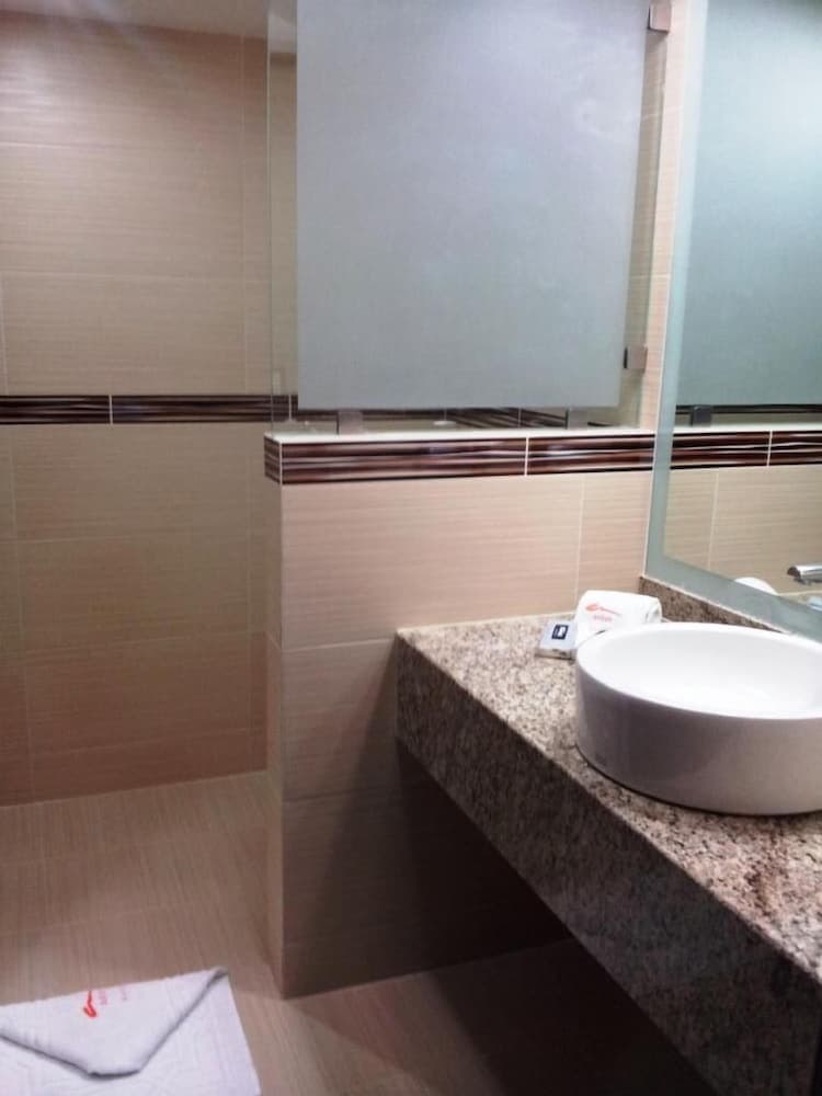 Hotel Astor — 28