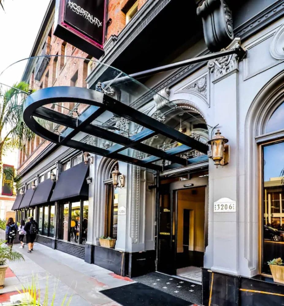 H Hotel — 22