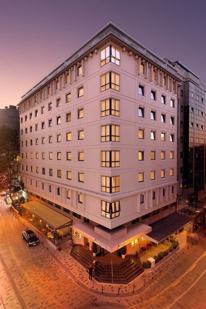 Hotel Nippon — 1