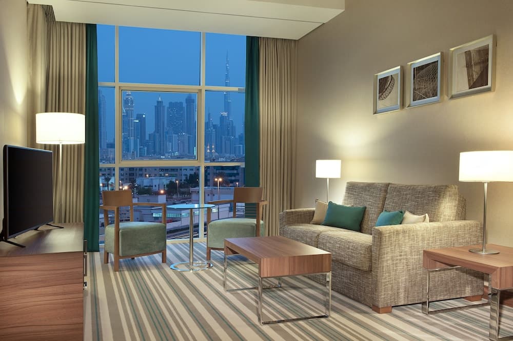 Hilton Garden Inn Dubai Jumeirah — 20