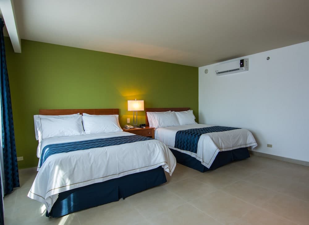 Holiday Inn Express Cabo San Lucas by IHG — 4