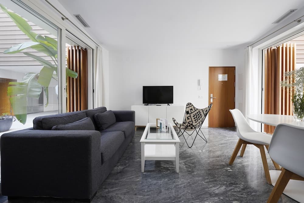 en un | Apartamentos Jondo — 22