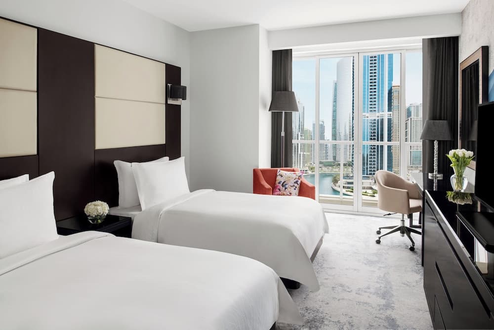 Mövenpick Hotel Jumeirah Lakes Towers — 22