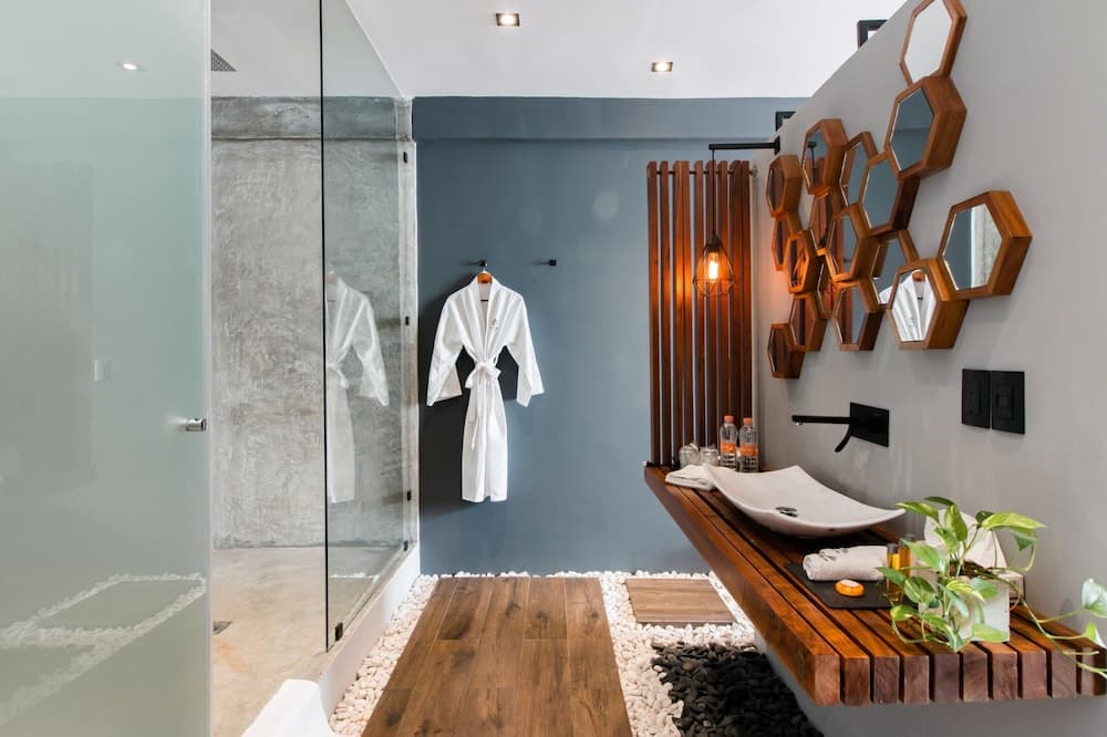 Leaf Boutique Condos — 23