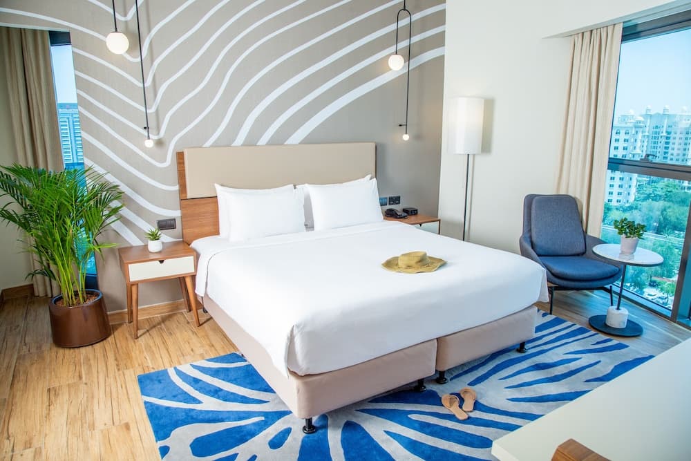 Adagio Premium The Palm — 28