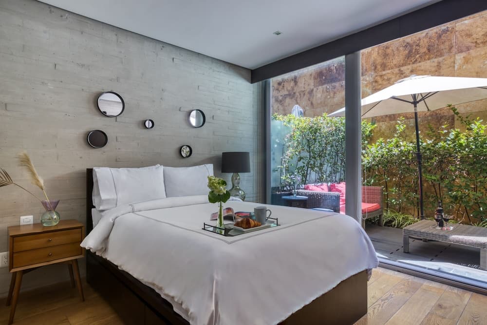 AR 218 Hotel von ULIV — 13