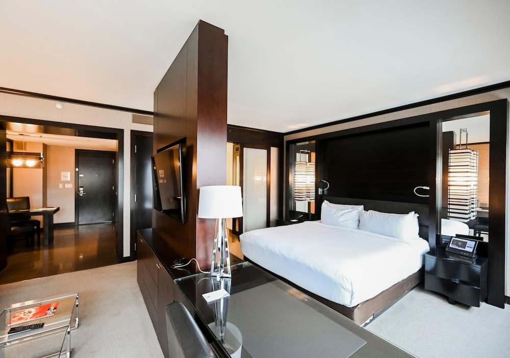 StripViewSuites im Vdara — 12