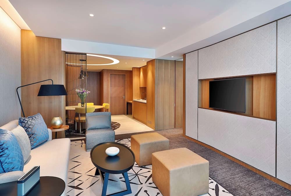 DoubleTree by Hilton Dubai - Business Bay — 16
