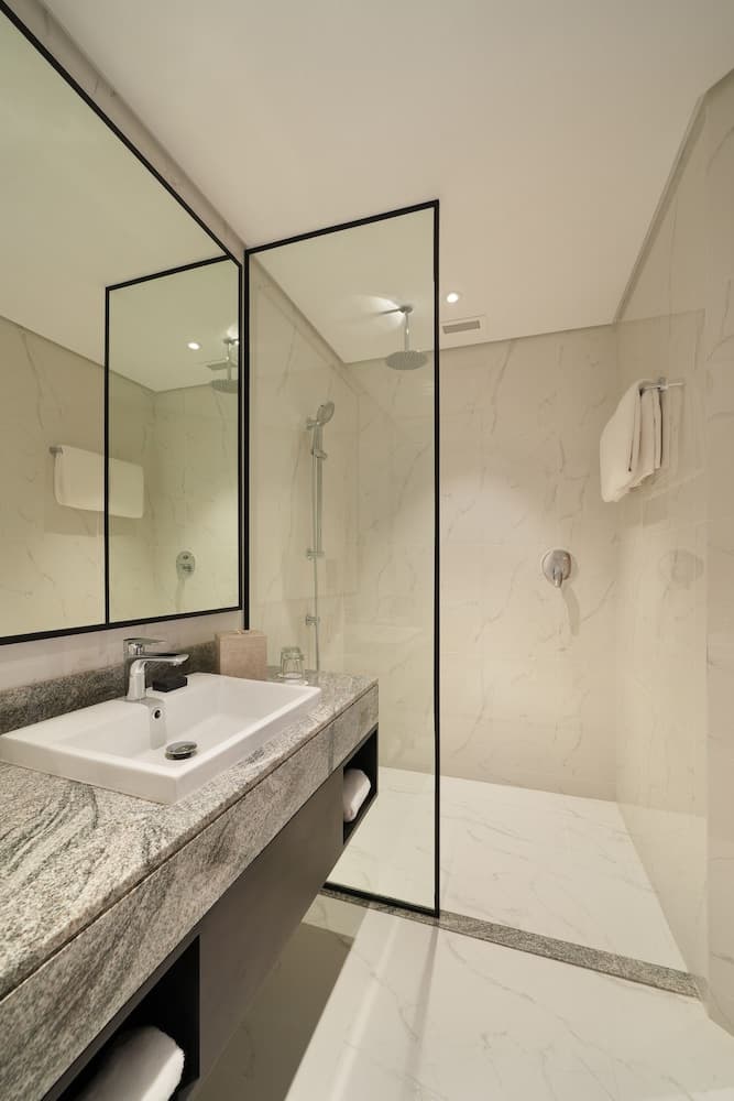 Arabian Park Dubái, un Hotel Edge by Rotana — 12