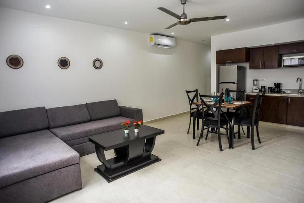 Blue Luxury Kukulkan — 25
