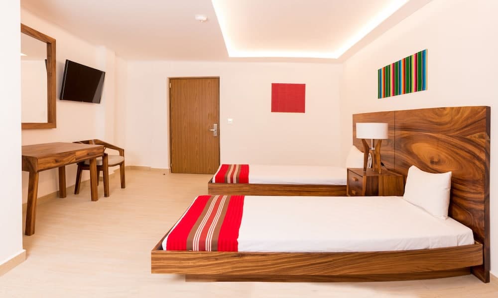 Nomads Party Hotel & Hostal — 14