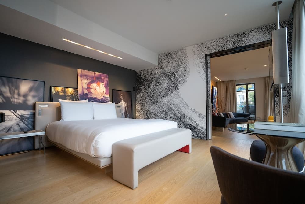 Le Cinq Codet — 27