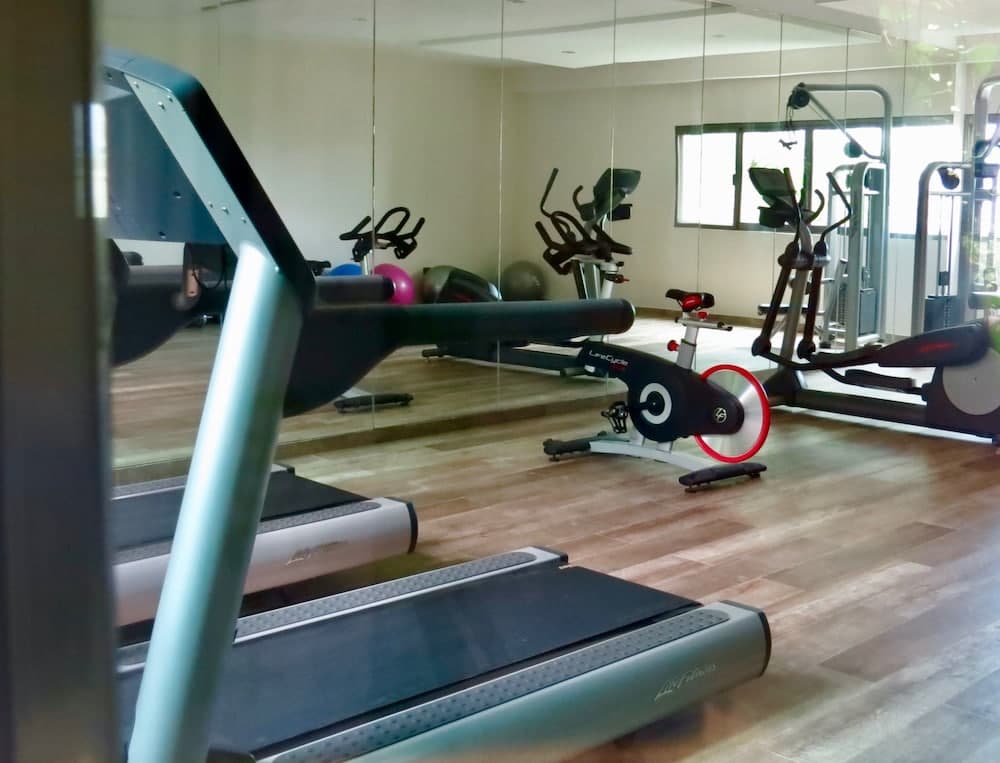 Palmarena Habitaciones y Residencias - Comodidad de Larga Estancia con Estacionamiento, Sauna, Gimnasio y Piscina (A pasos de la 5ta Avenida) — 30