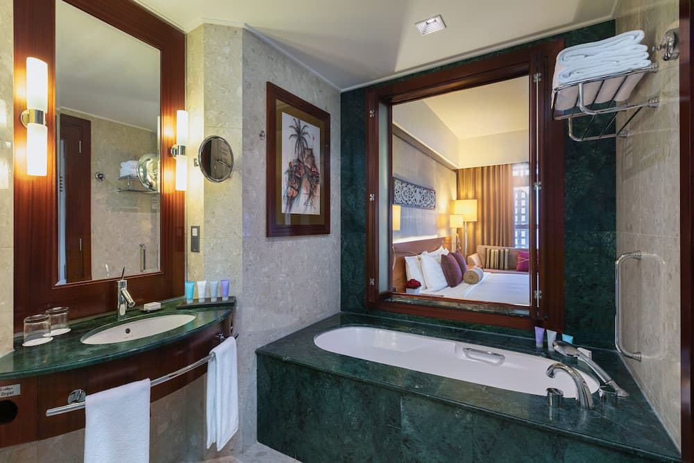 Dusit Thani Dubai — 19
