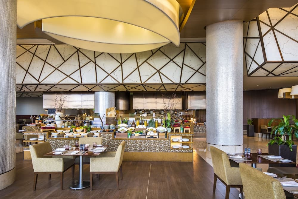 Swissotel Al Ghurair — 30