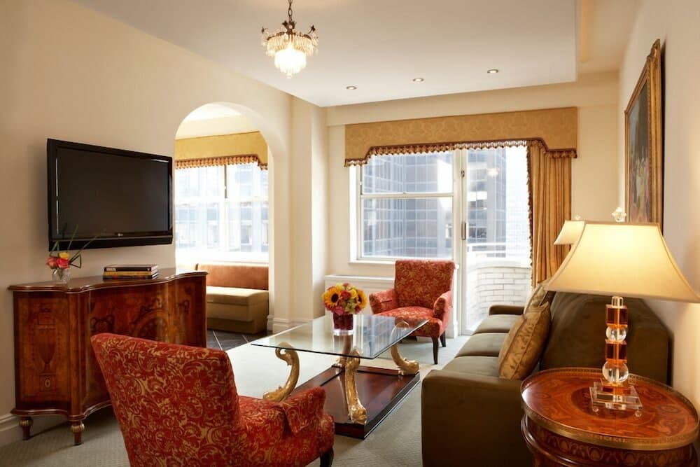 L'Hotel Kimberly — 1