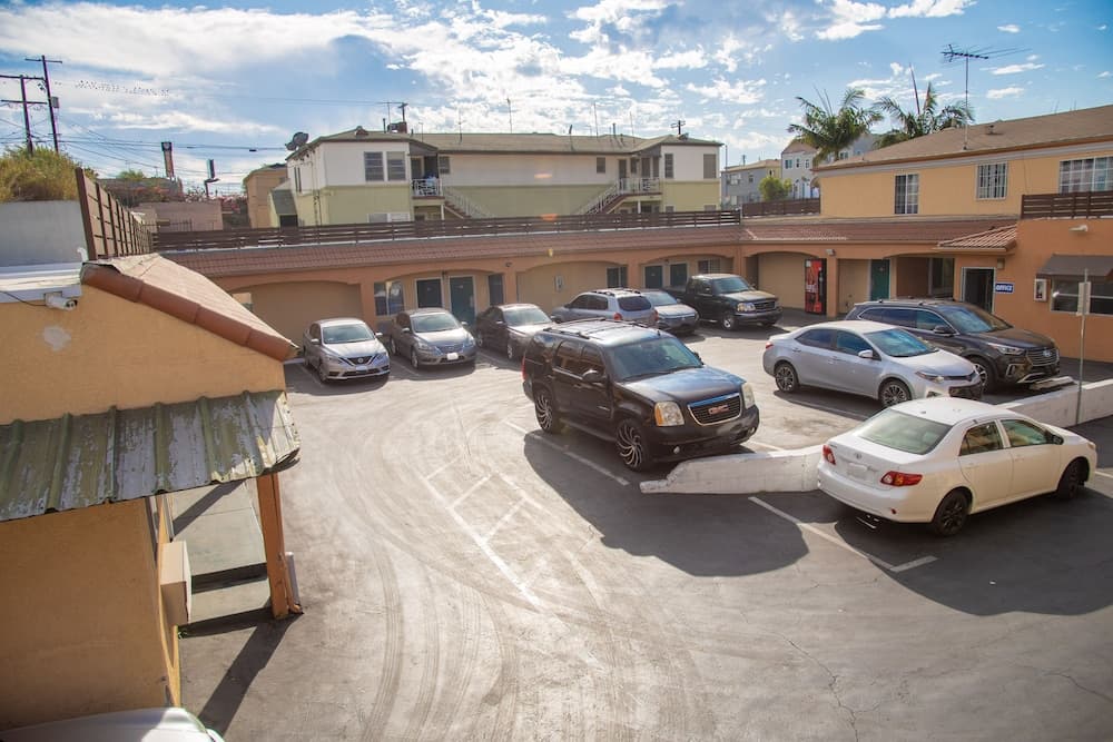 Starlight Inn La Brea — 22