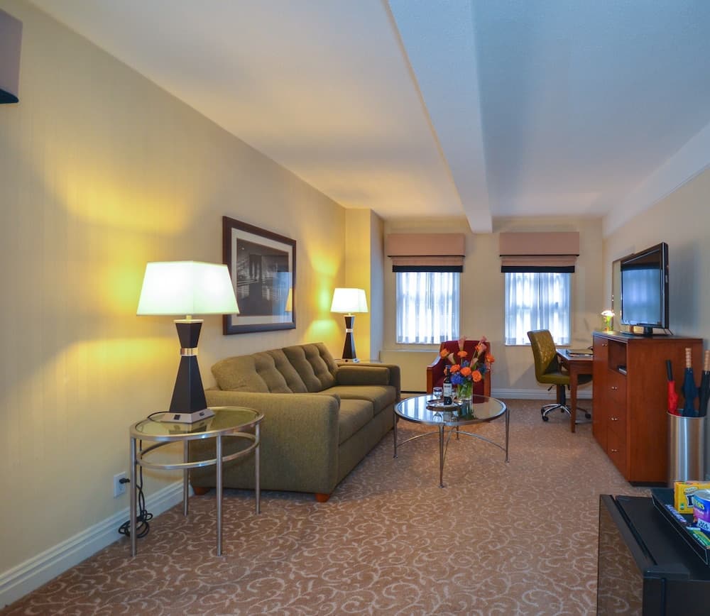 San Carlos Hotel — 28