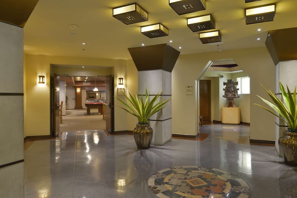 Hilton Vacation Club Cancun Resort Las Vegas — 13