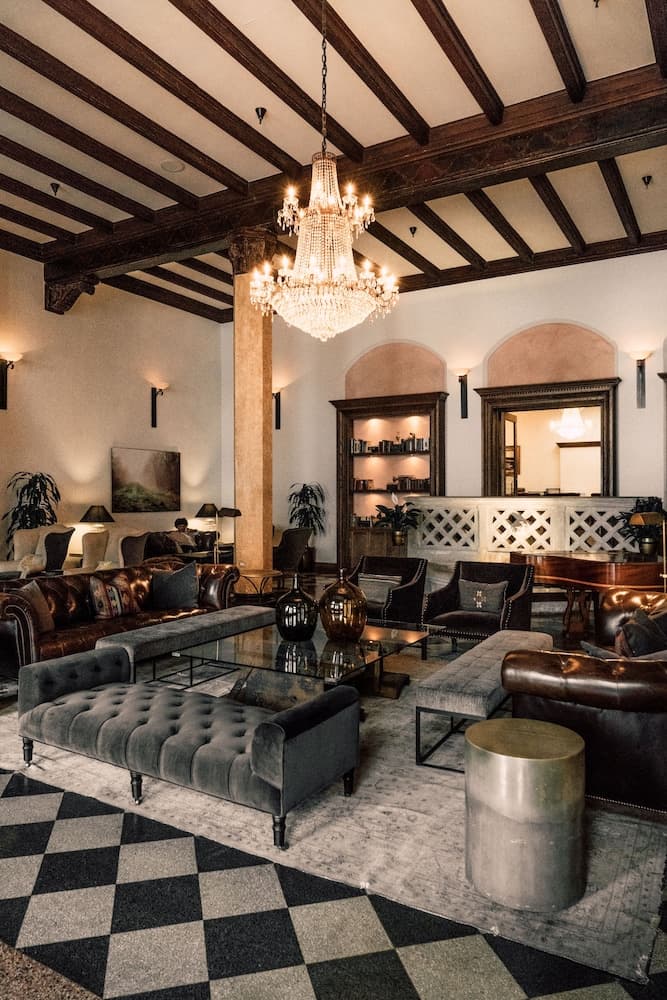Hotel Normandie — 25