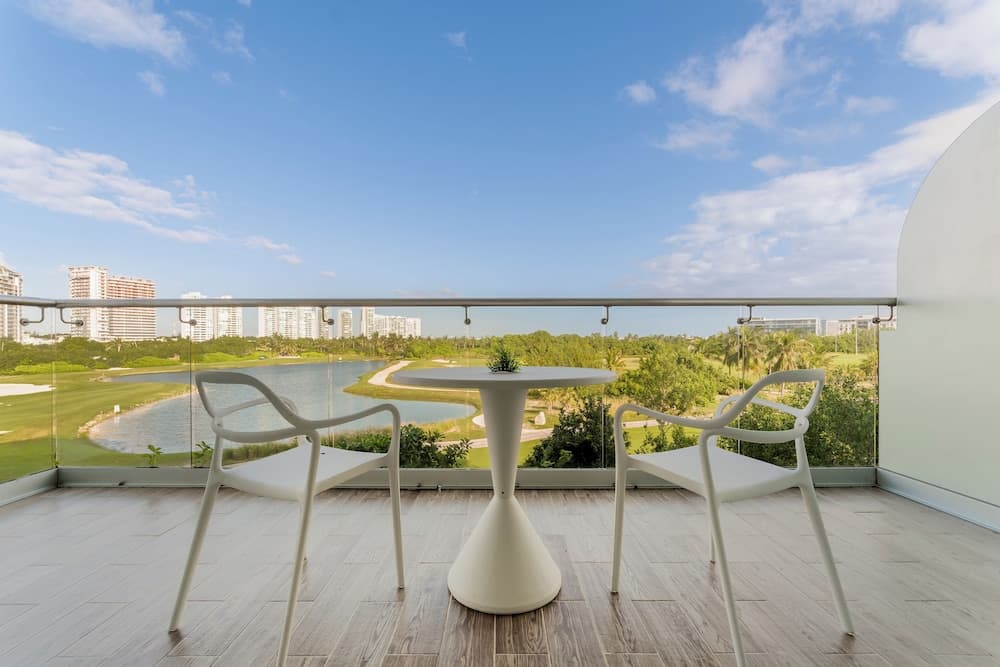 EHDEN Vacation Suites Puerto Cancún — 15