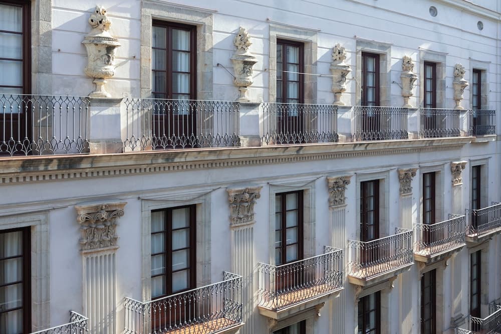 Hotel Gótico — 2