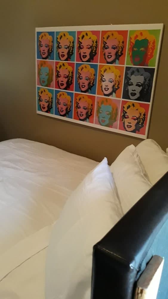Historic City view   Suites — 4