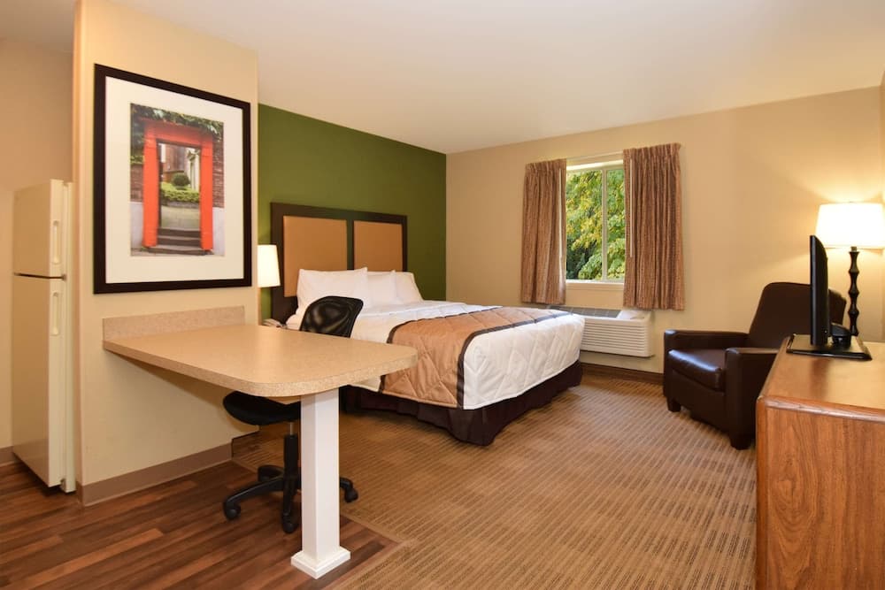 Extended Stay America Suites Ft Lauderdale Cyp Crk NW 6th Wy — 6
