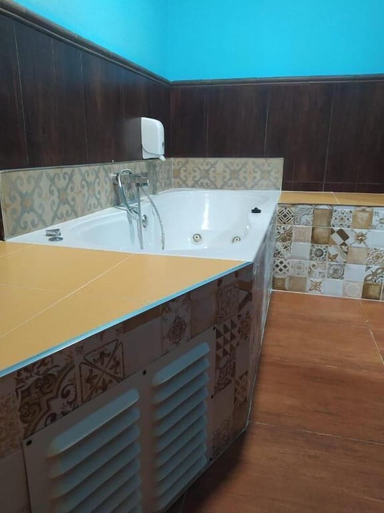 Hostal Avenida Andalucía — 29