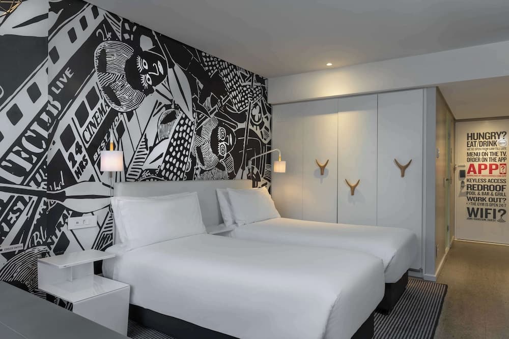 Radisson RED V&A Waterfront, Cape Town hotel, Silo 6, South Arm Road, V&A Waterfront, Cape Town, Western Cape, 8001, South Africa — photo 94