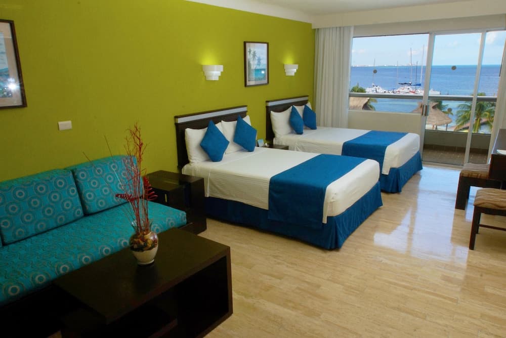 Aquamarina Strandresort — 29