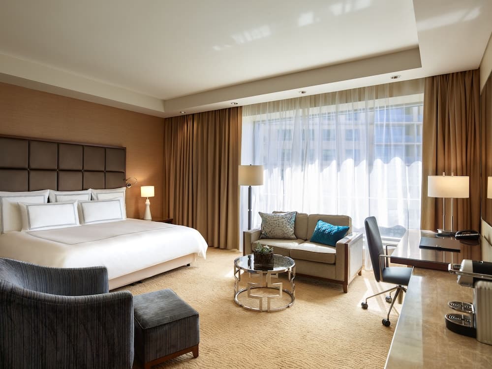 Swissotel Al Ghurair — 21