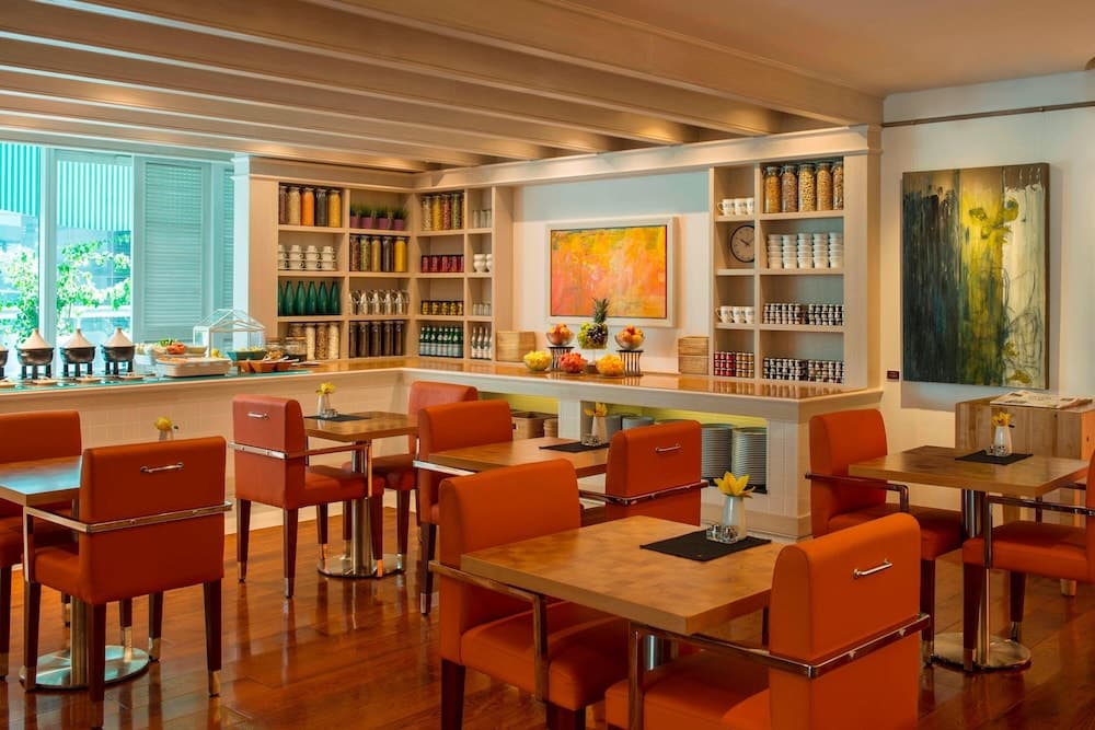 Four Points by Sheraton Sheikh Zayed Road, Dubai — 29