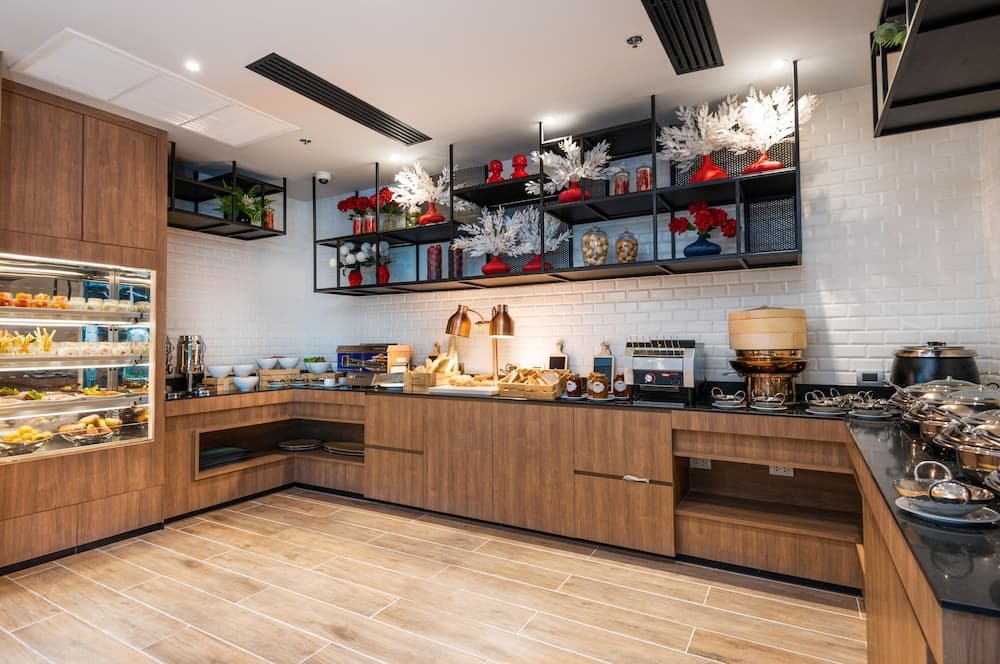 Maitria Hotel Rama 9 Bangkok — 9